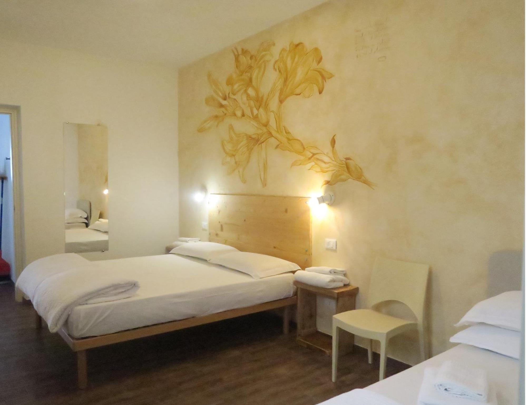 Oasi Da Vinci Aparthotel Тиняле Екстериор снимка