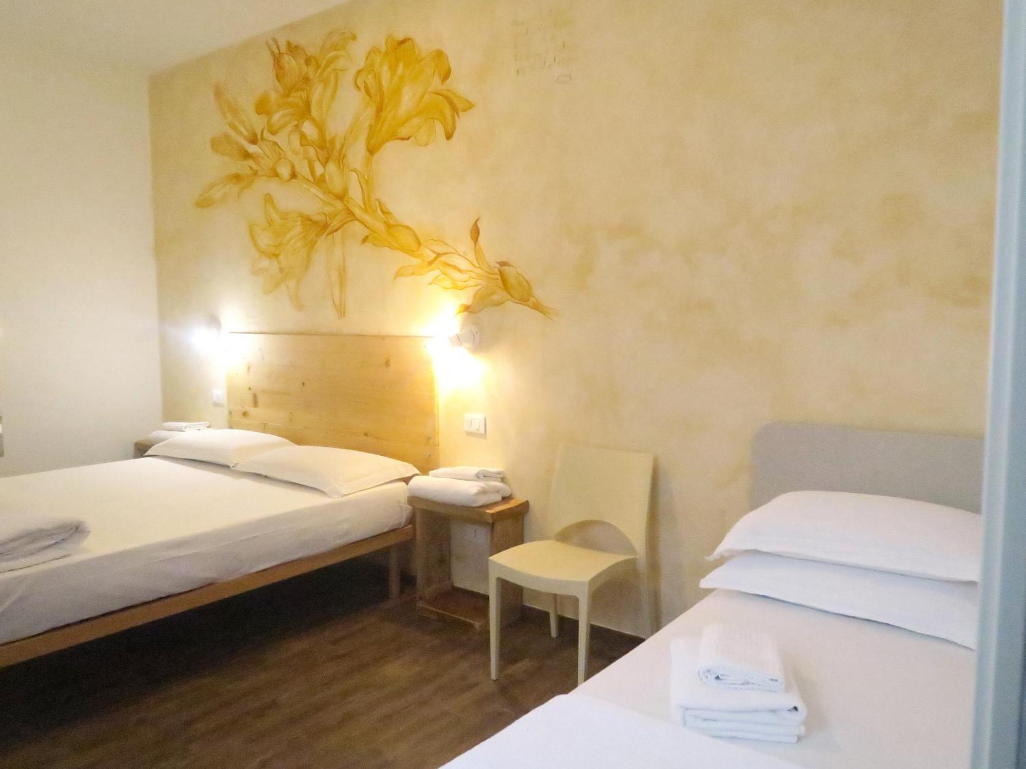 Oasi Da Vinci Aparthotel Тиняле Екстериор снимка