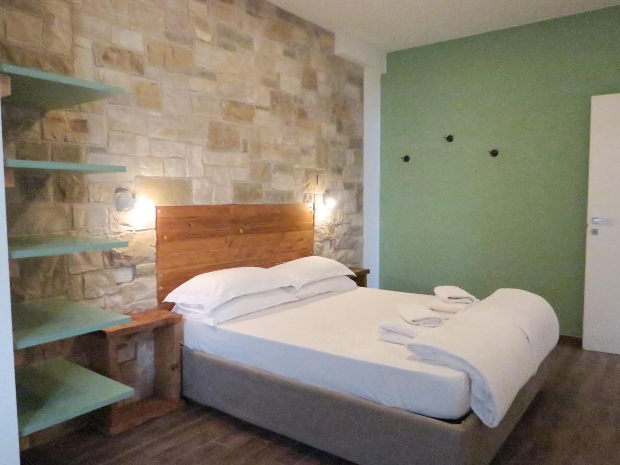 Oasi Da Vinci Aparthotel Тиняле Екстериор снимка