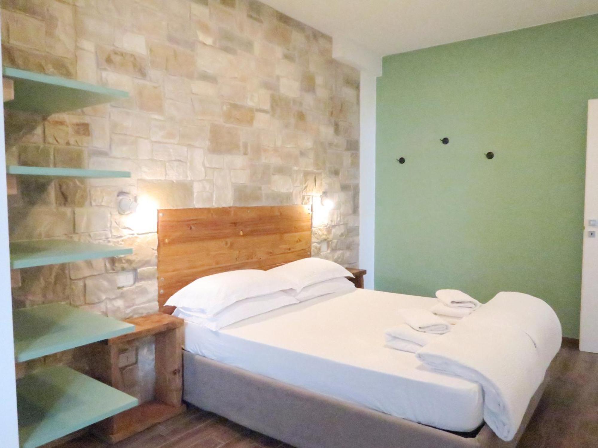 Oasi Da Vinci Aparthotel Тиняле Екстериор снимка
