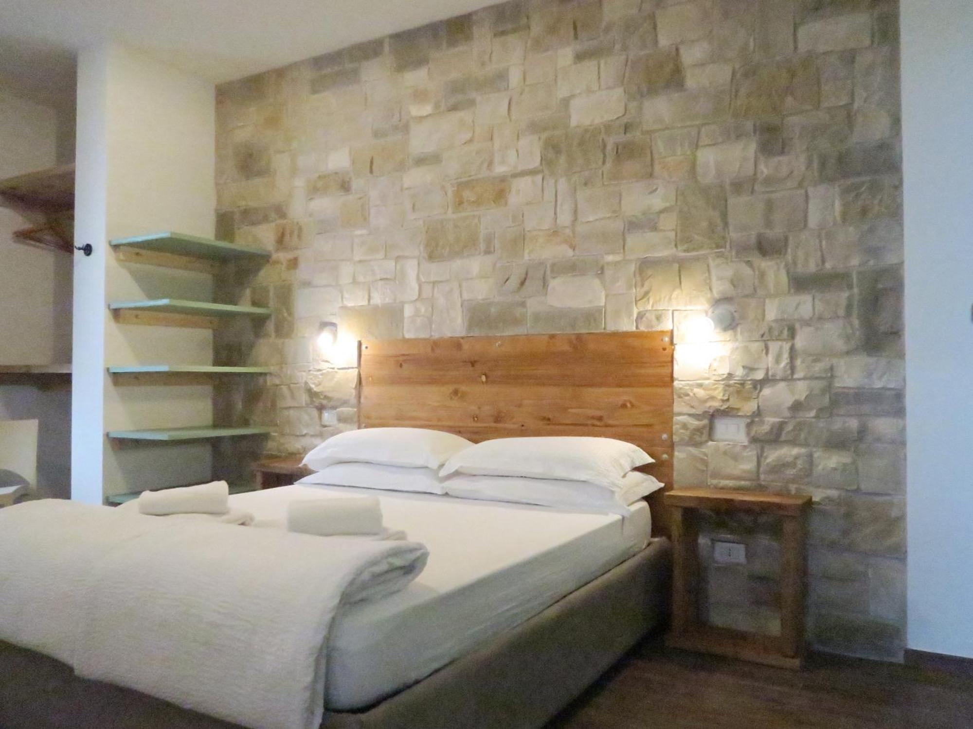 Oasi Da Vinci Aparthotel Тиняле Екстериор снимка