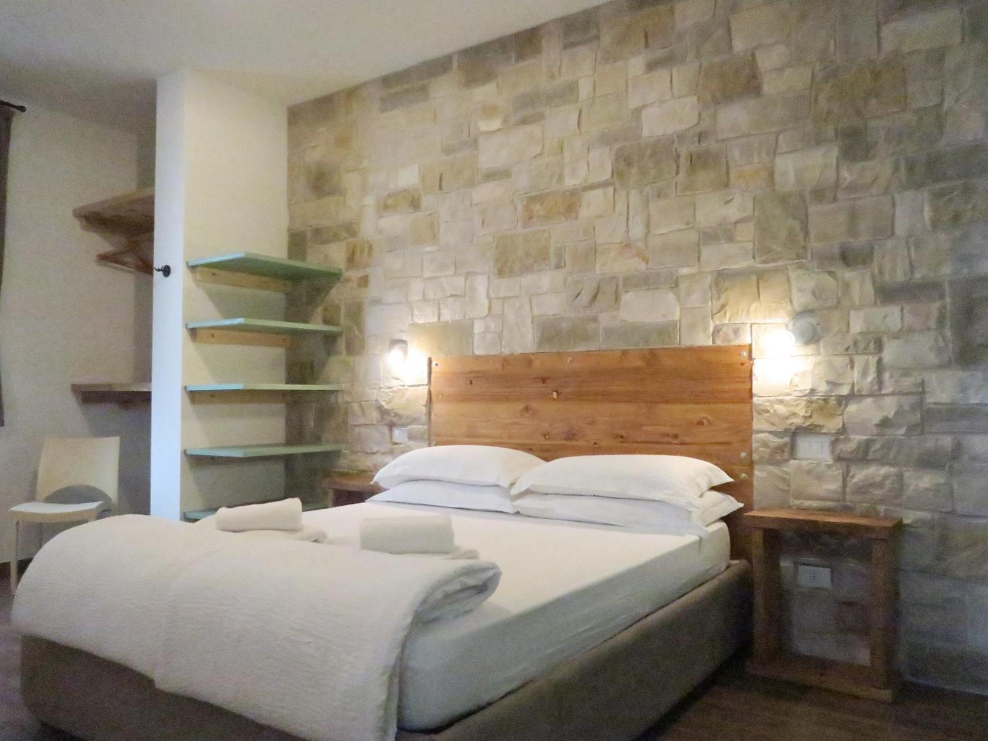Oasi Da Vinci Aparthotel Тиняле Екстериор снимка
